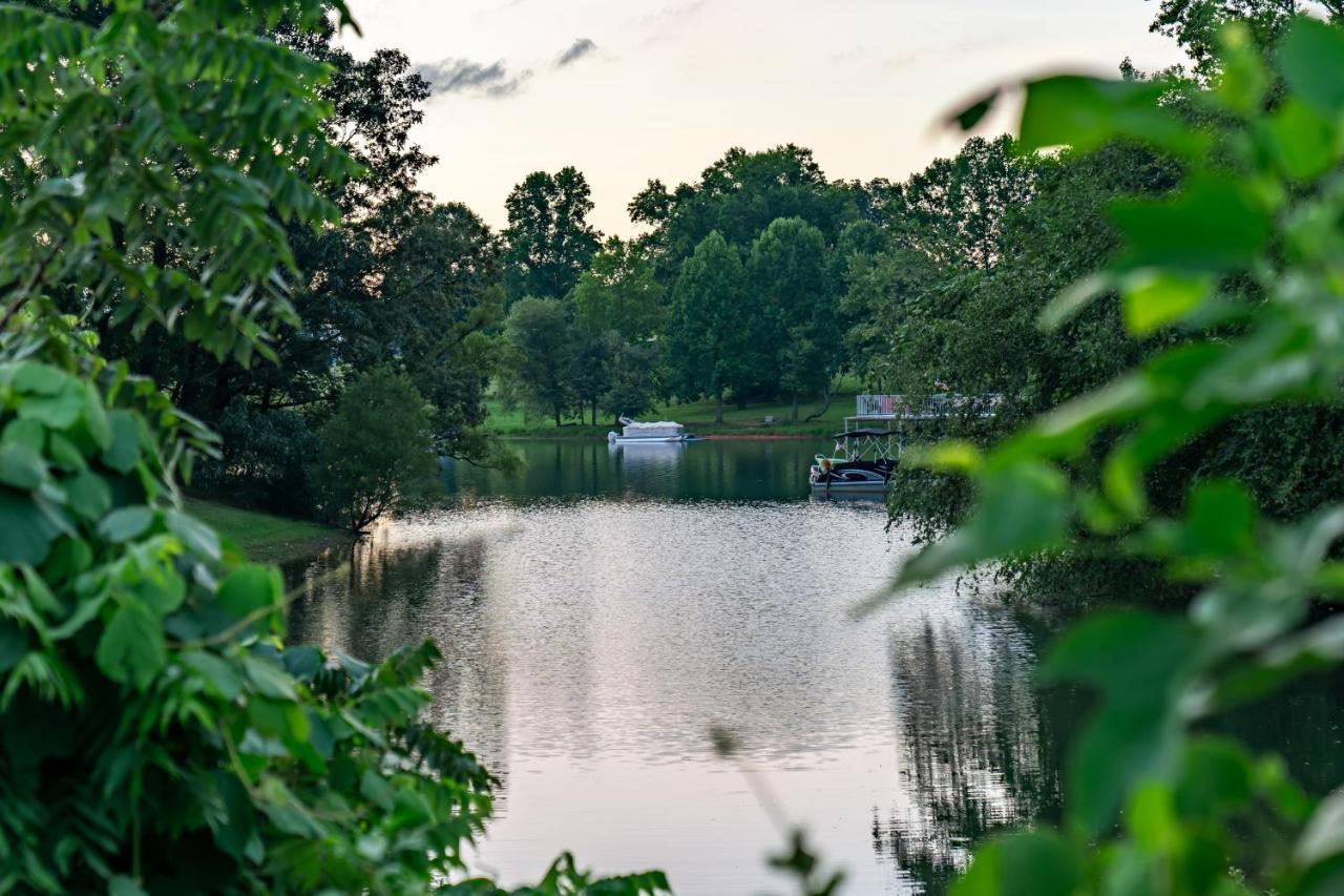 Retreat On The Lake Hiawassee Buitenkant foto